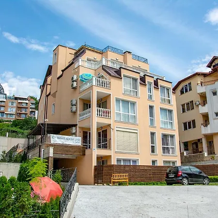 Brize 2 Apartman Várna