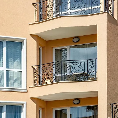 Brize 2 Apartman Várna